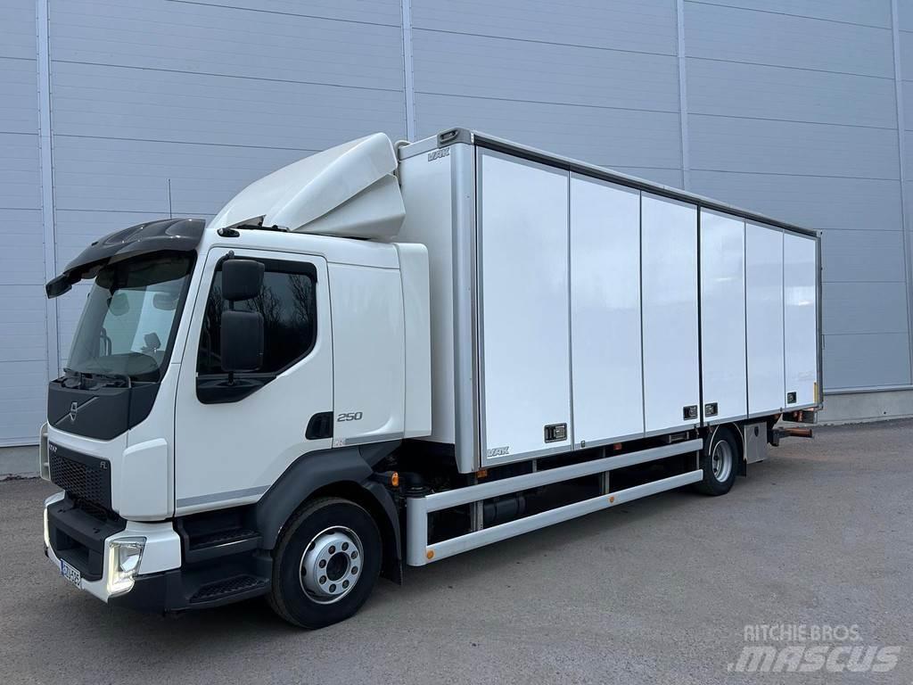 Volvo FL Umpikorikuorma-autot