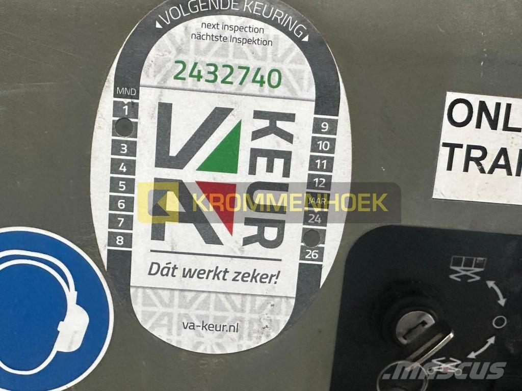 JLG M 3369 Saksilavat