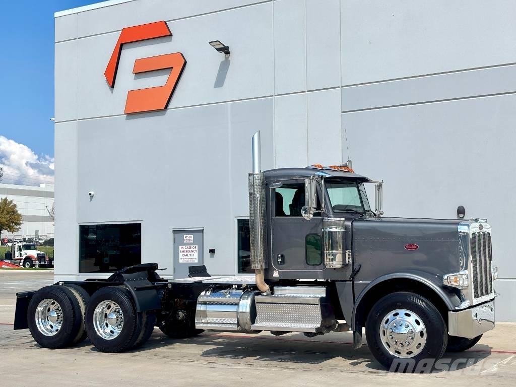 Peterbilt 389 Vetopöytäautot
