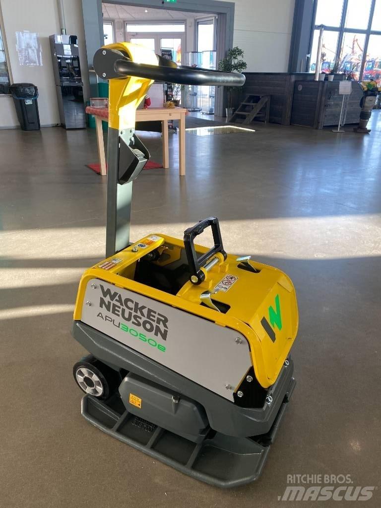 Wacker Neuson 3050 Tärylevyt