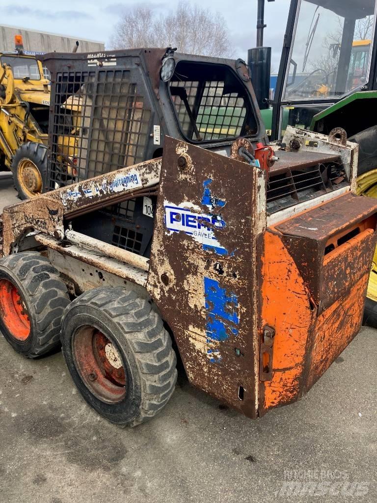 Bobcat 743 Liukuohjatut kuormaajat