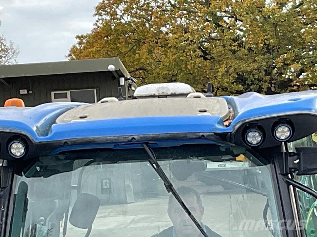 New Holland T 7.210 Traktorit