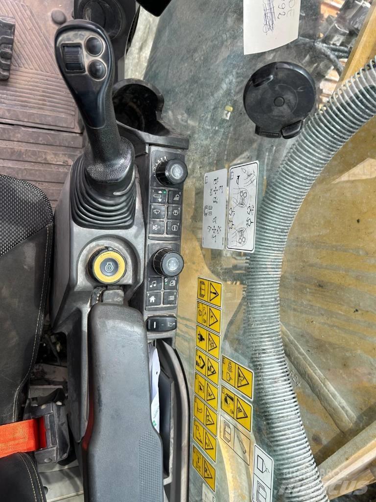 CAT 336 Telakaivukoneet
