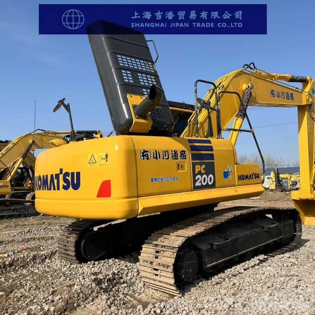 Komatsu PC 200-8 Midikaivukoneet 7t - 12t