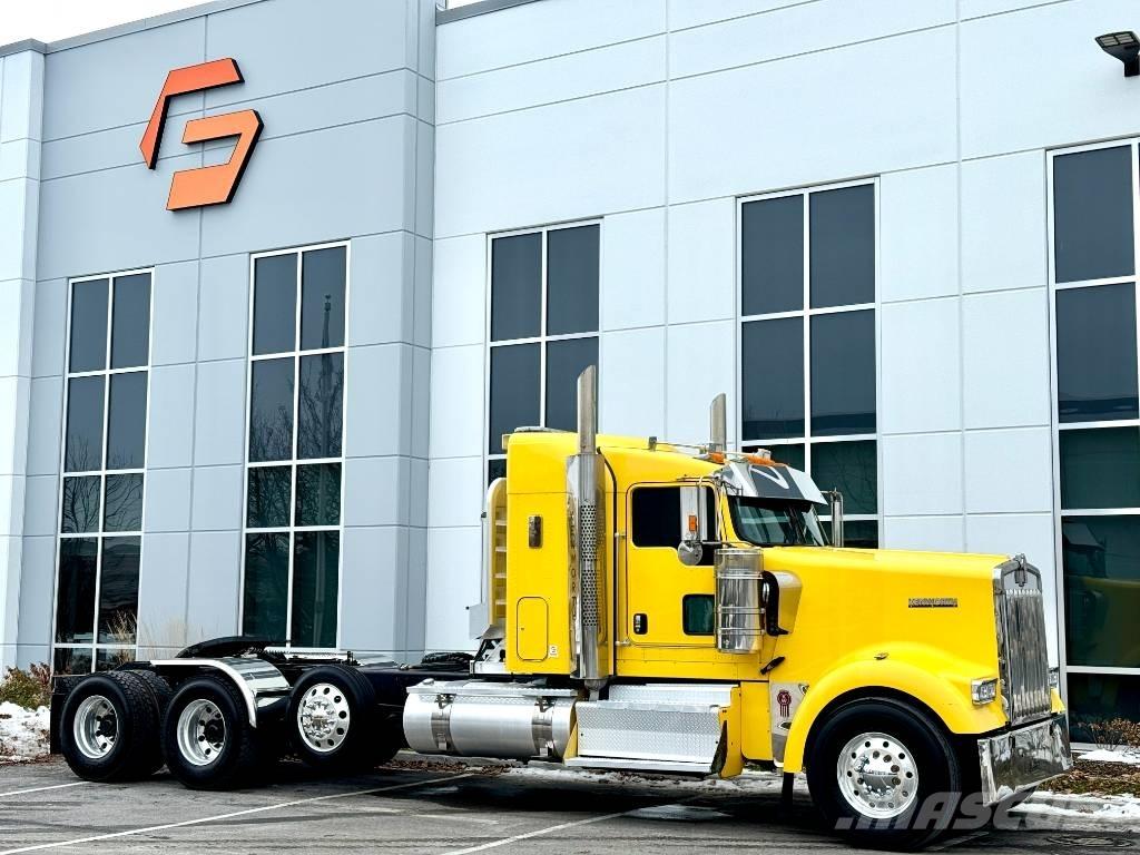 Kenworth W900 Vetopöytäautot