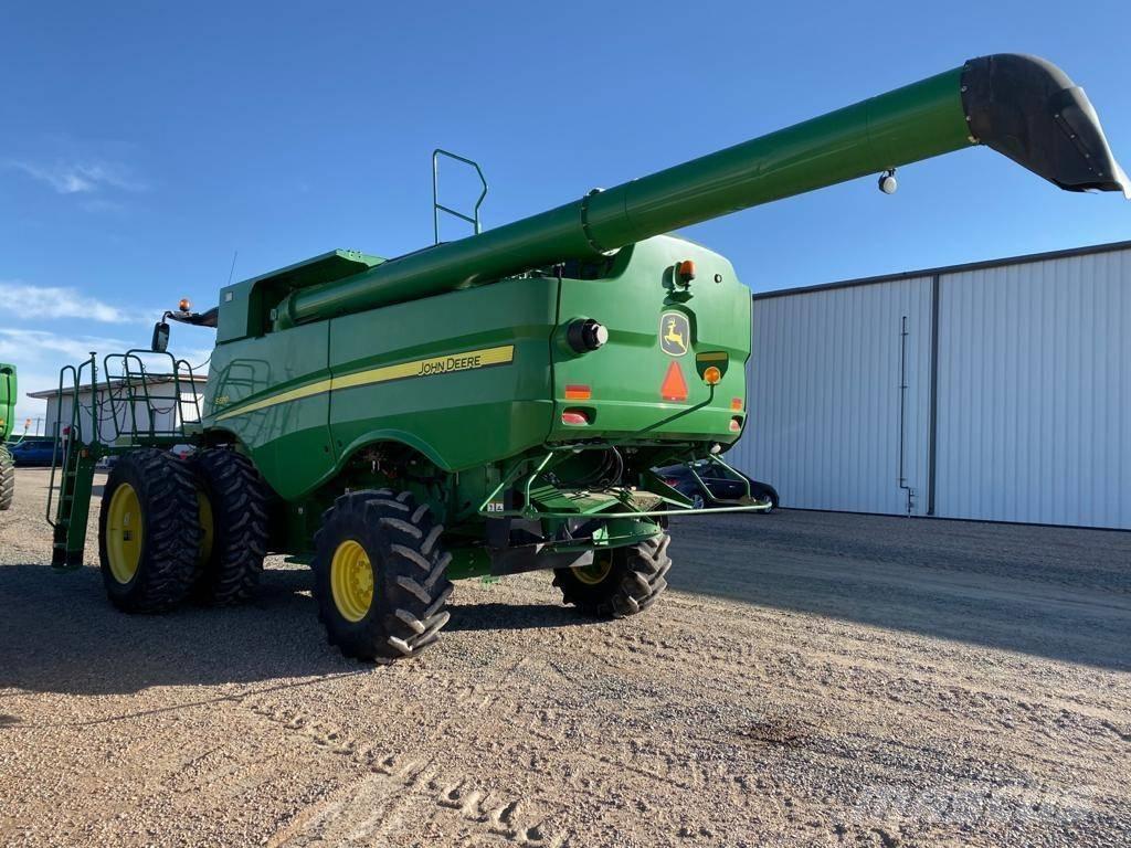 John Deere S 680 Leikkuupuimurit