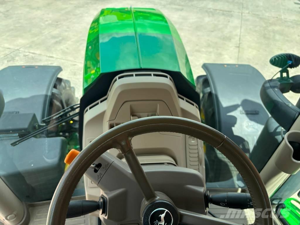 John Deere 6R175 Traktorit