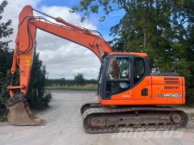 Doosan DX 140 LC-3 Telakaivukoneet