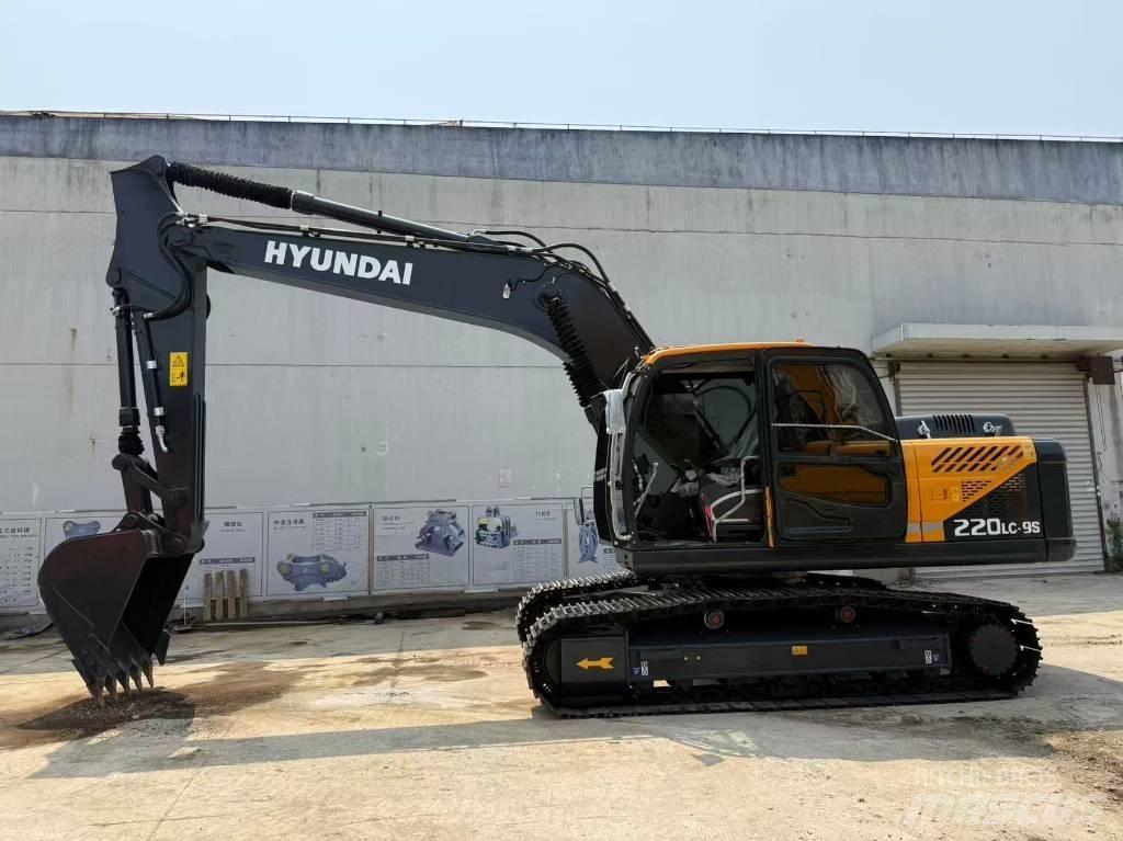 Hyundai R220LC-9S Midikaivukoneet 7t - 12t