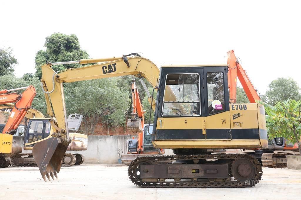 CAT E 70 B Minikaivukoneet < 7t