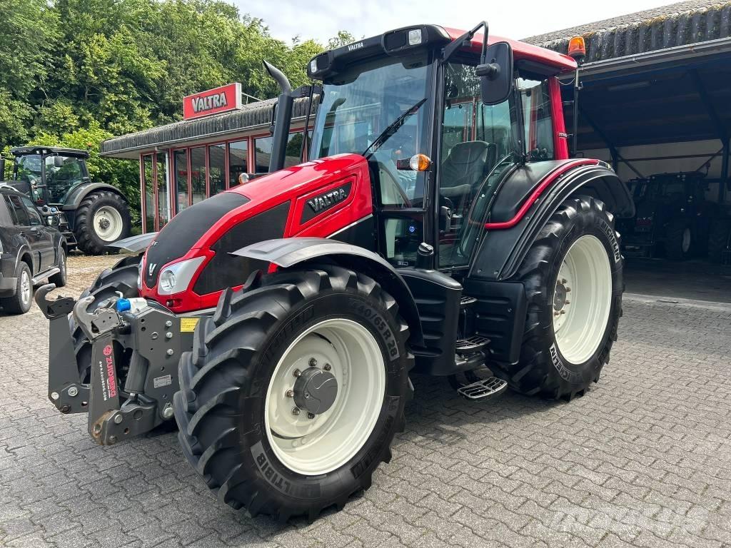 Valtra N 93 Traktorit