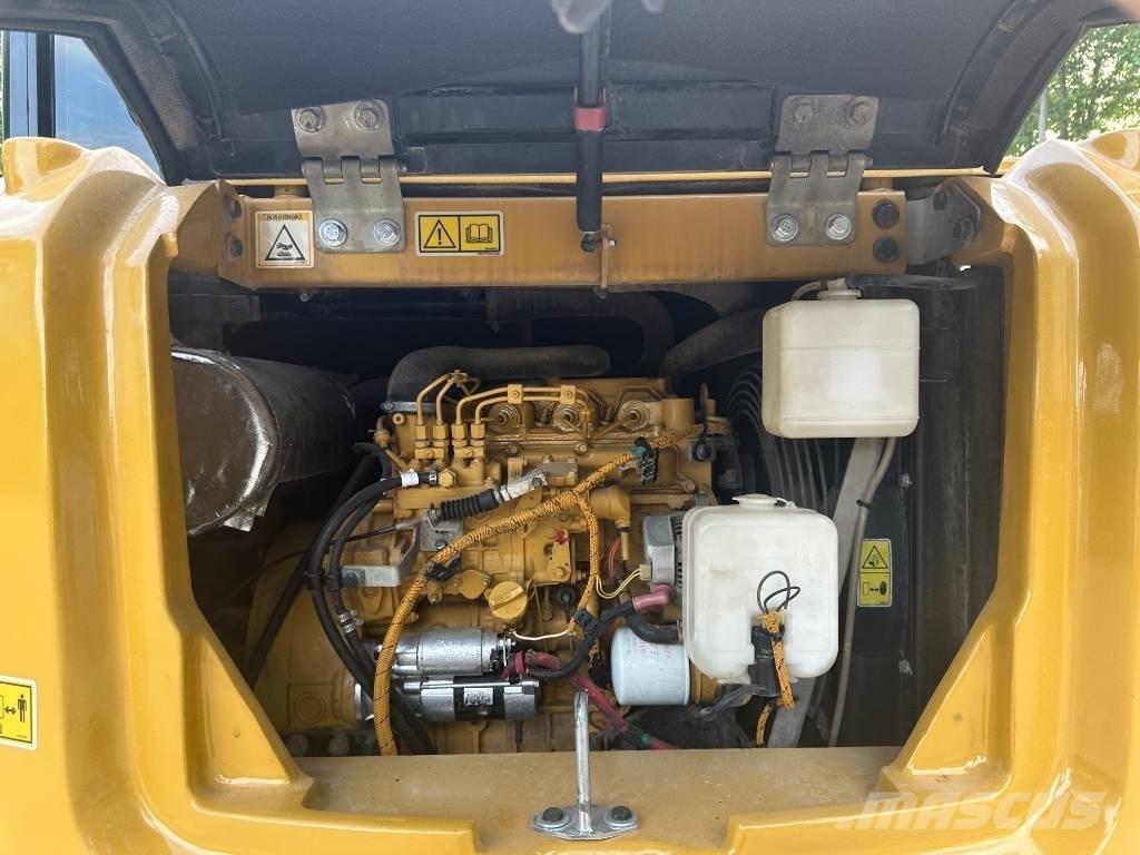 CAT 307E Telakaivukoneet