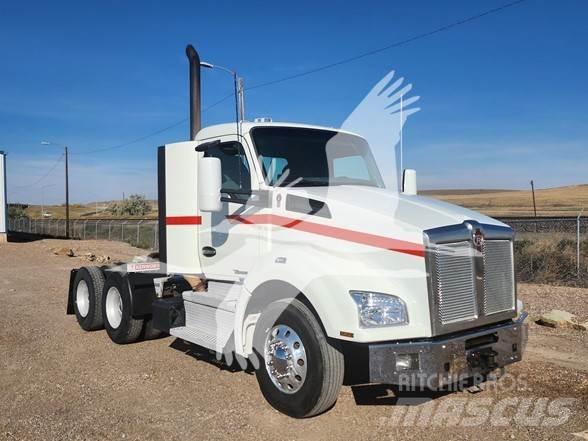 Kenworth T880 Vetopöytäautot