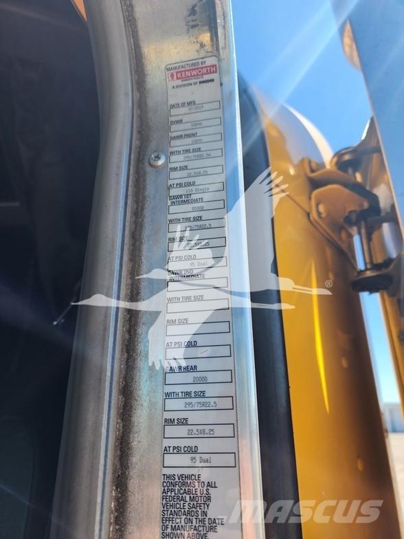 Kenworth W900 Vetopöytäautot