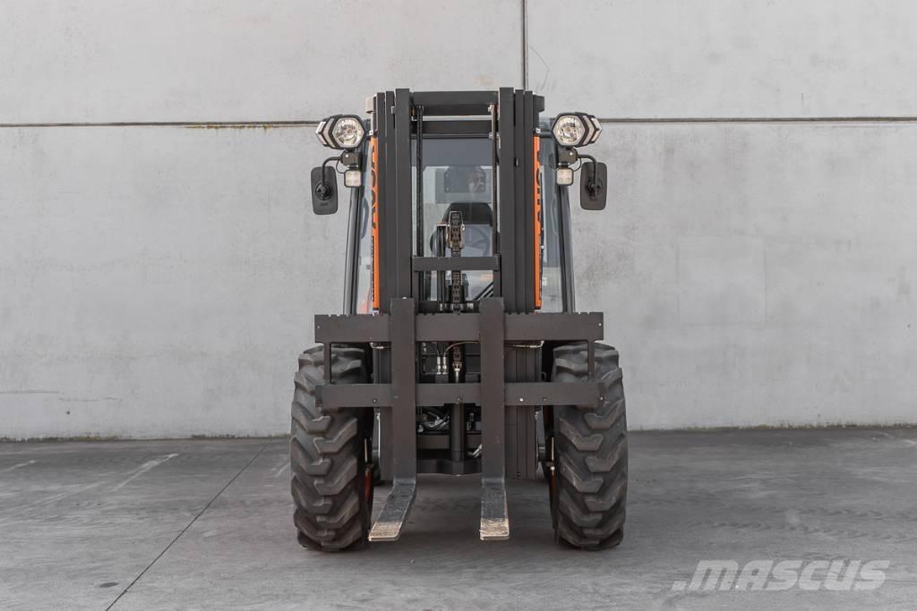 Ausa C 251 H x4 Dieseltrukit