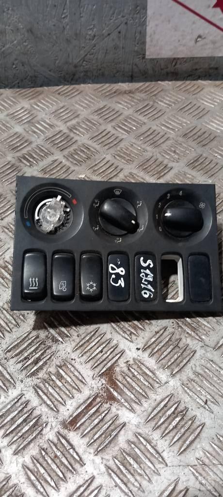 Scania R 440   1797411 Ohjaamot ja sisustat