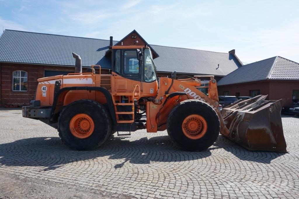 Doosan DL 400 Pyöräkuormaajat