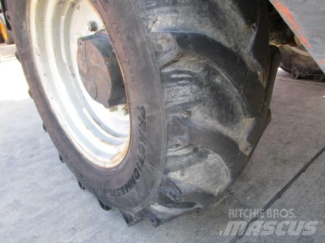 JLG 4013 (069) Kurottajat