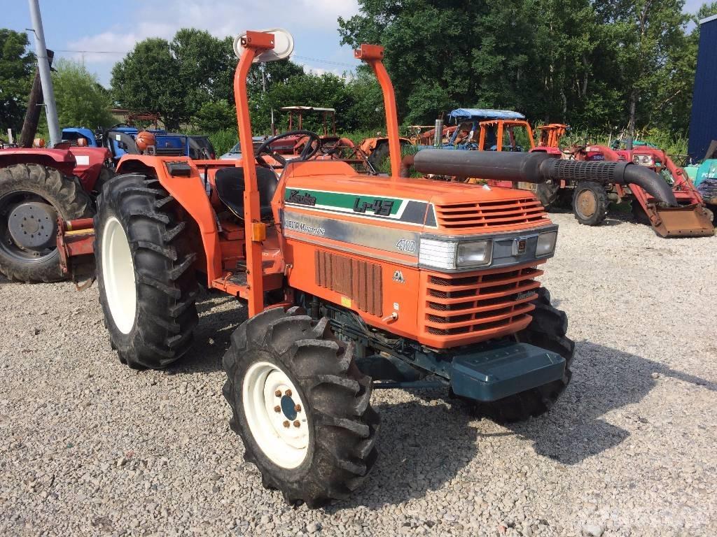 Kubota L1-45 Traktorit