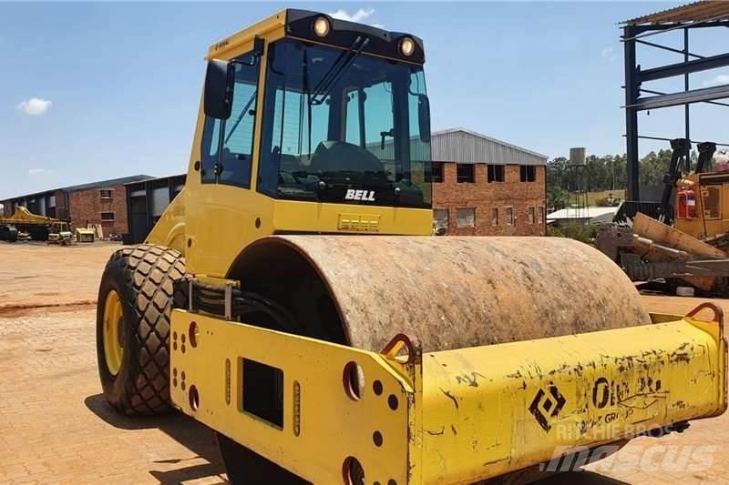 Bomag BW212D-40 Yhdistelmäjyrät