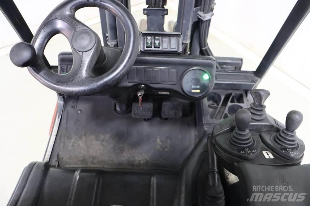 Linde E30-02 Sähkötrukit