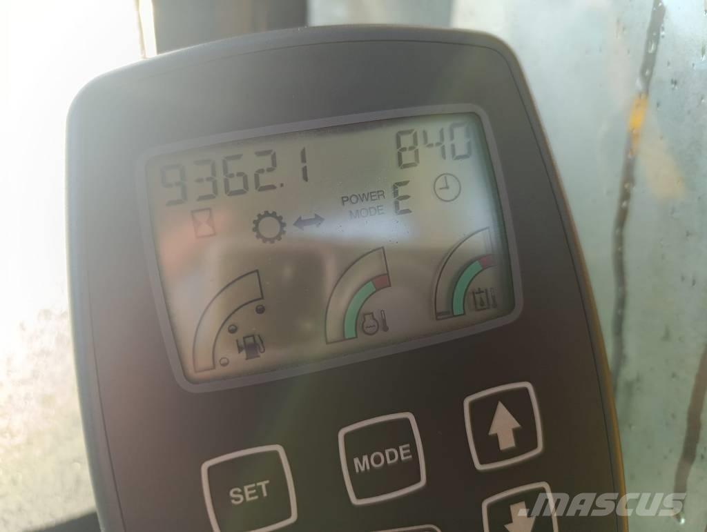 JCB JS 260 NLC T4 Telakaivukoneet