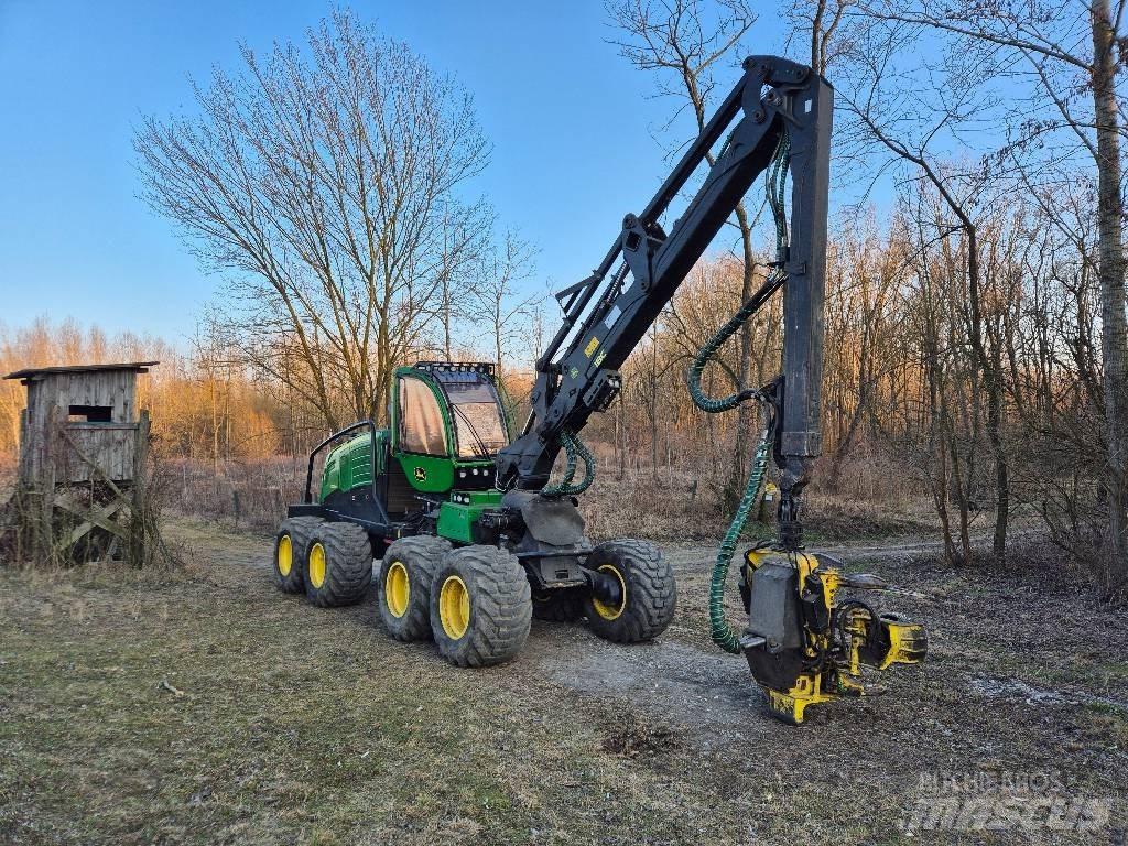 John Deere 1270 G Harvesterit