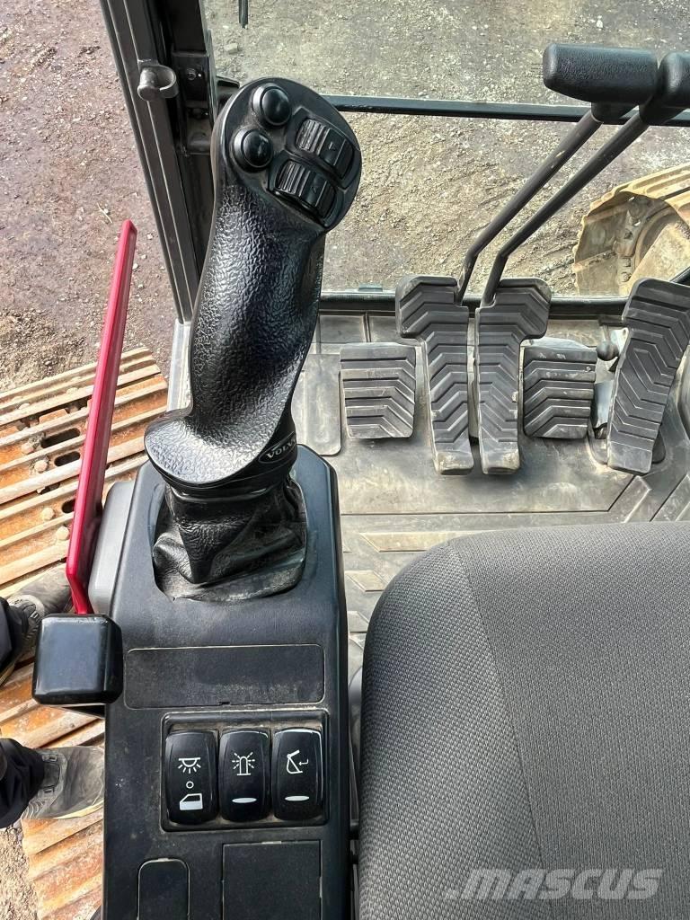 Volvo ECR 235 EL Telakaivukoneet