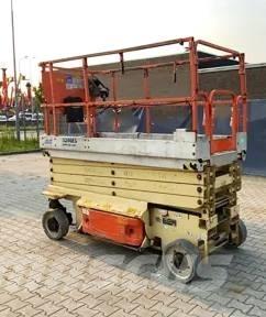 JLG 3246 ES Saksilavat
