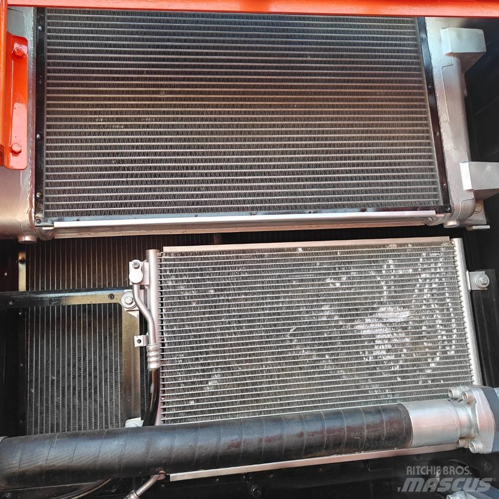 Doosan DX300LC-9C Telakaivukoneet