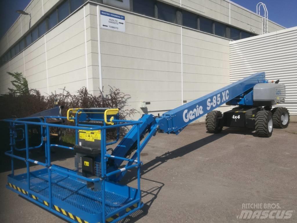 Genie S-85 XC Kuukulkijat