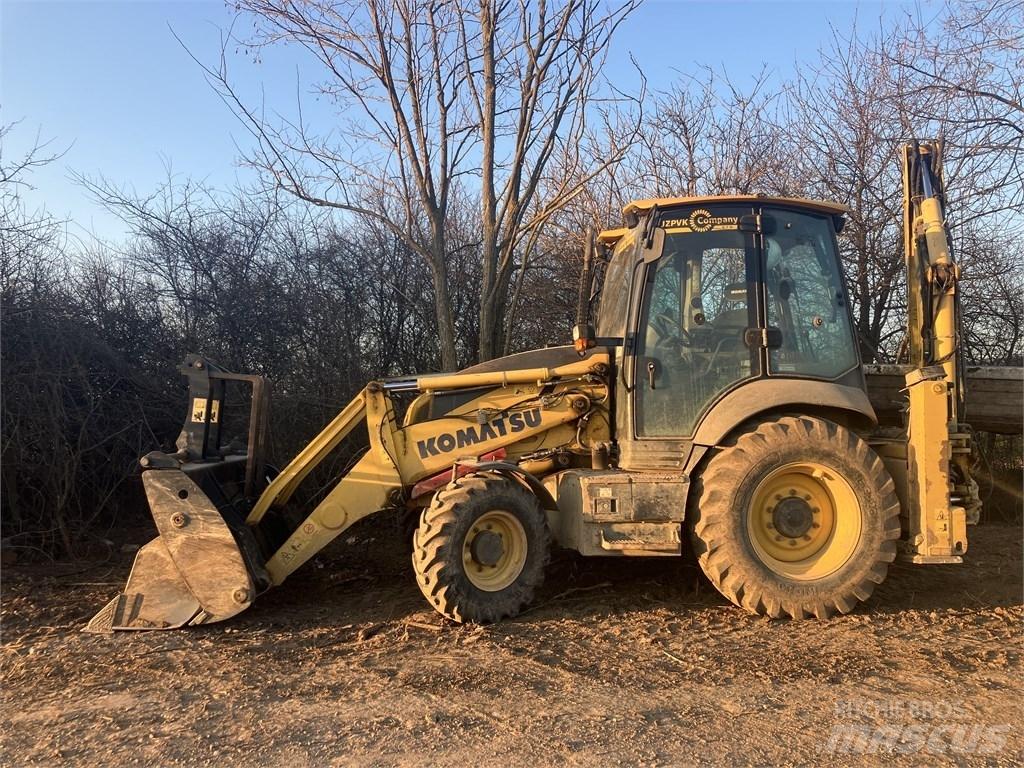 Komatsu WB93R-8 Kaivurikuormaajat
