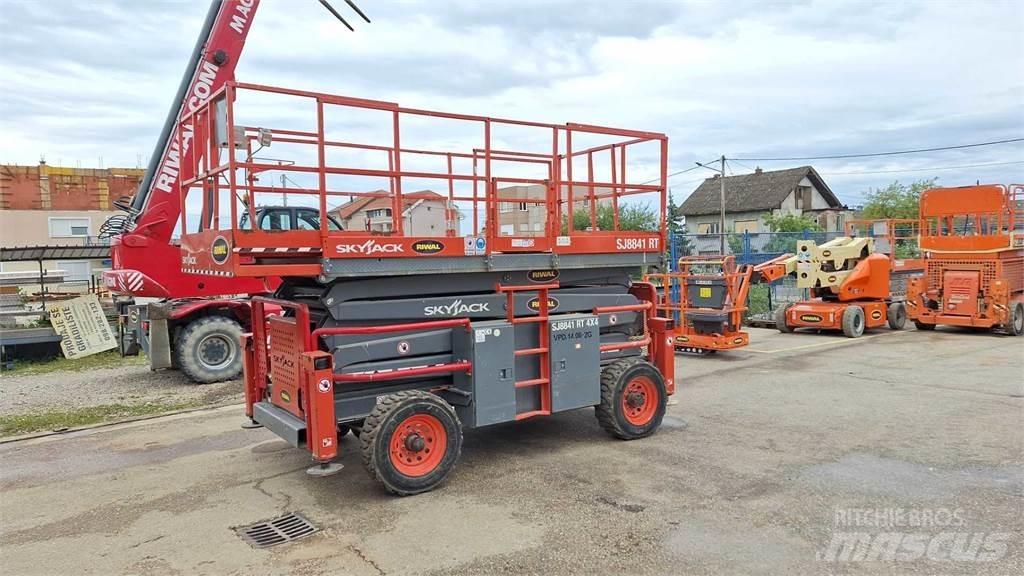 SkyJack 8841RT Saksilavat