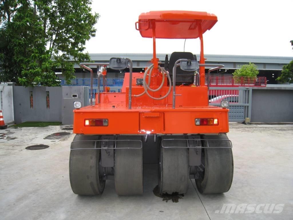 Sakai TZ 701 Kumipyöräjyrät
