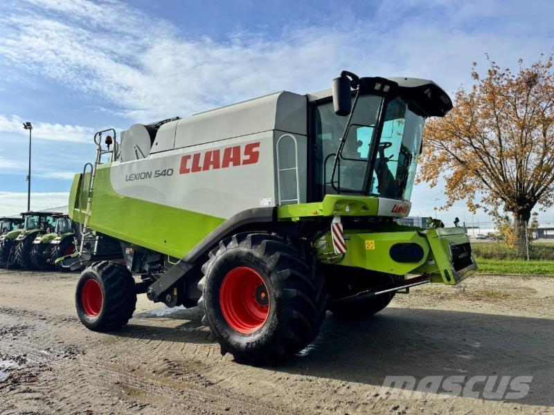CLAAS LEXION 540 Leikkuupuimurit