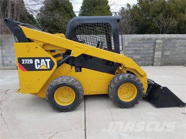 CAT 272 D Liukuohjatut kuormaajat