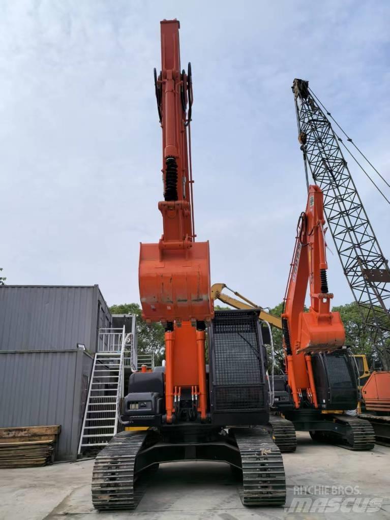 Hitachi ZX 200-3 G Telakaivukoneet