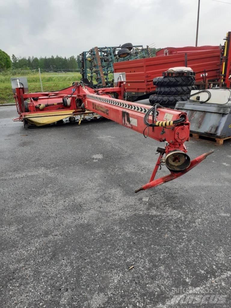 Junkkari NM 320 Niittomurskaimet