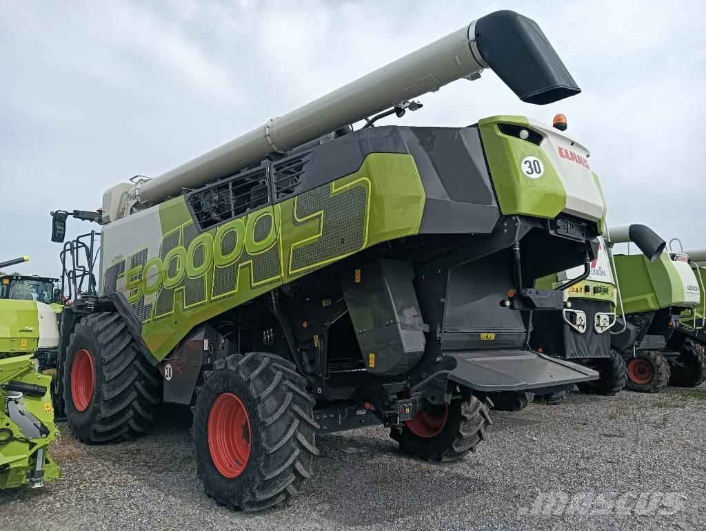 CLAAS TRION 750 Leikkuupuimurit