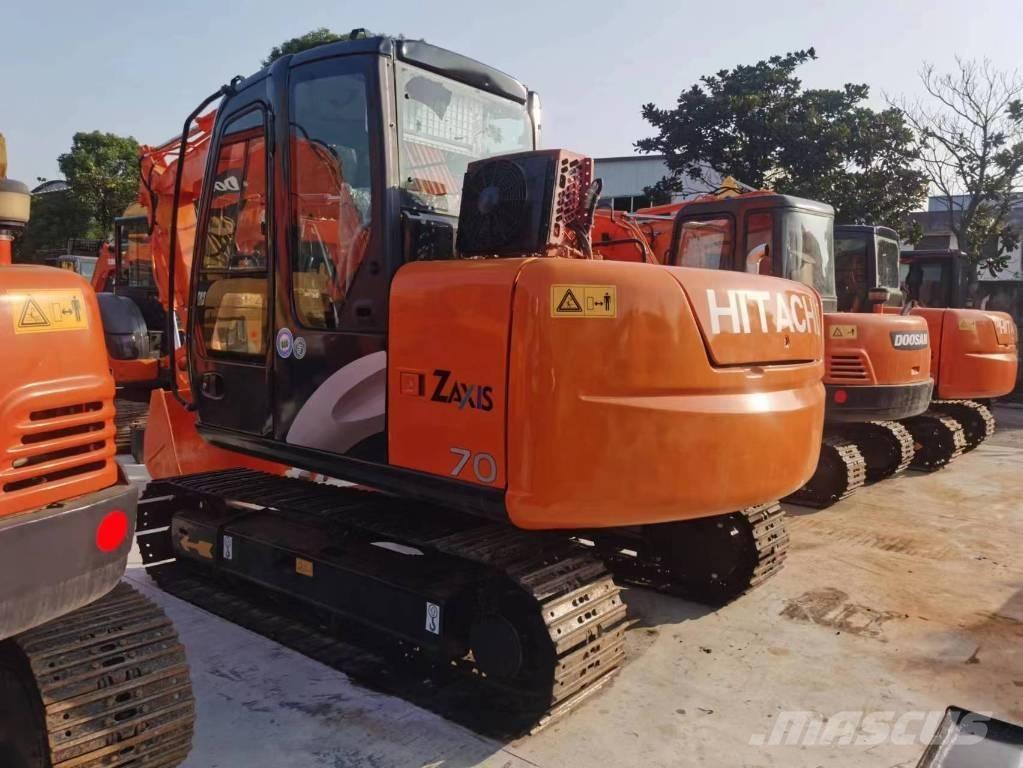 Hitachi ZX 70 Midikaivukoneet 7t - 12t