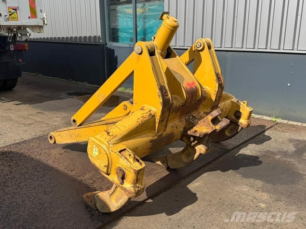CAT D6R Ripper Muut