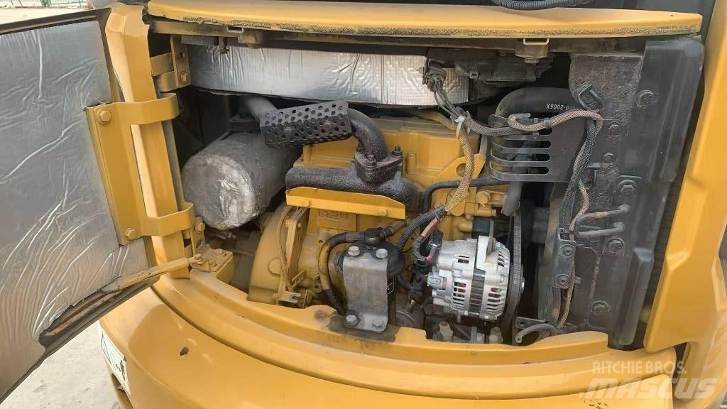 CAT 303 Telakaivukoneet