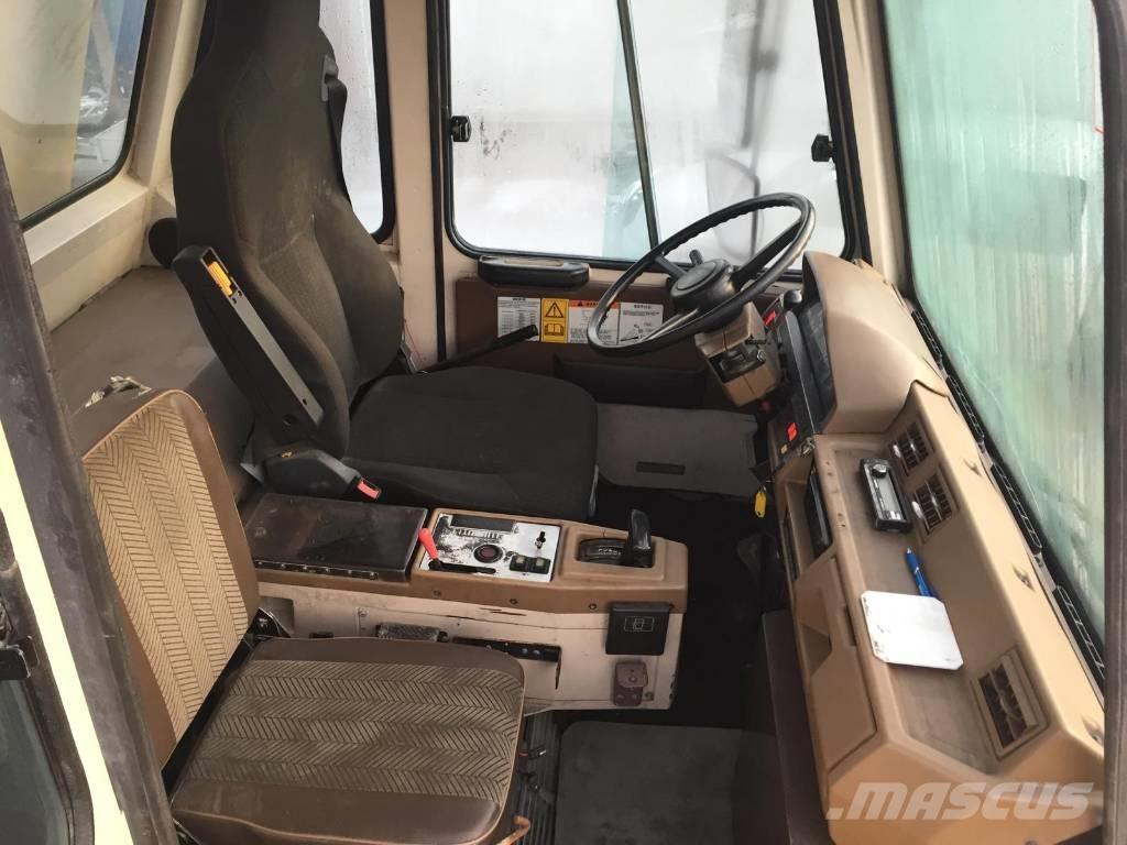 Komatsu HD 465-5 Maansiirtoautot