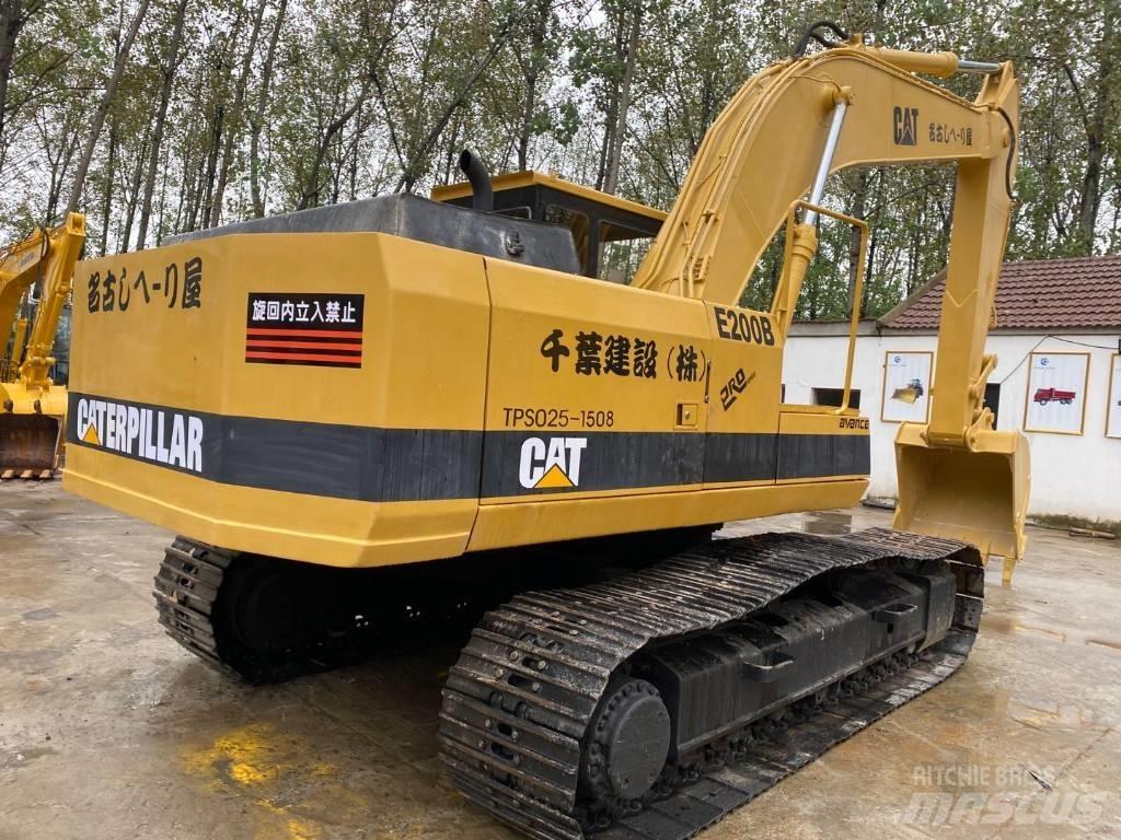 CAT E 200 B Telakaivukoneet