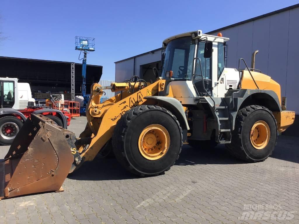 Liebherr L 544 Pyöräkuormaajat