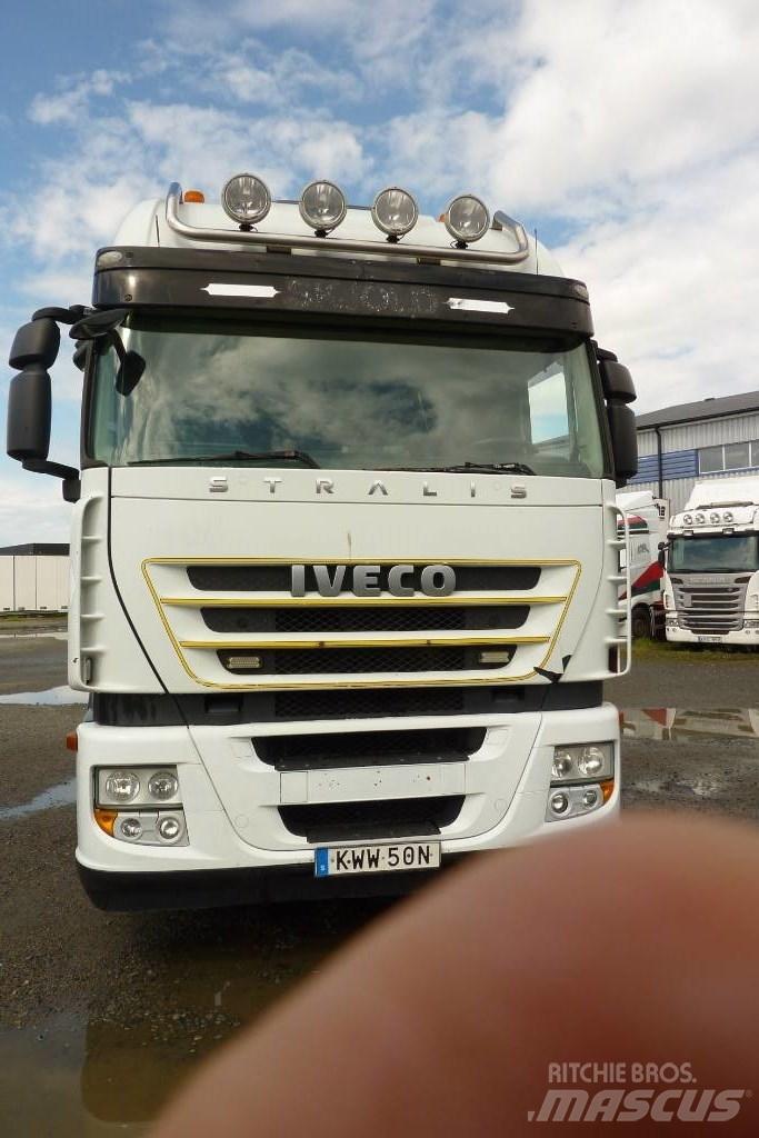 Iveco AS 440 6X2 Vetopöytäautot