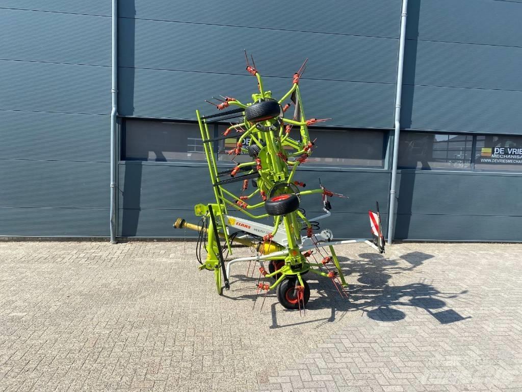 CLAAS Volto 900 Pöyhimet ja haravat