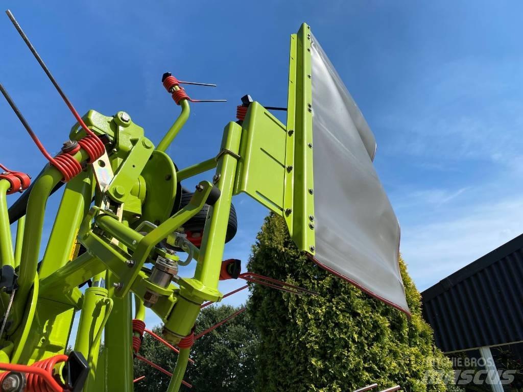 CLAAS Volto 900 Pöyhimet ja haravat