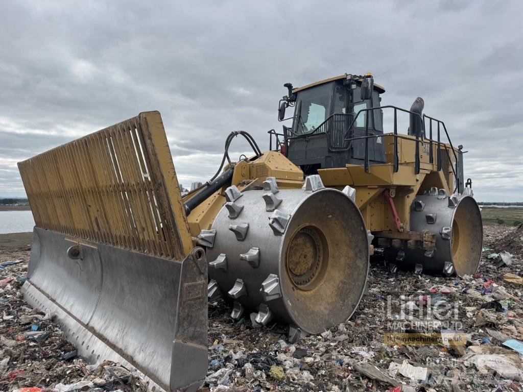 CAT 836 Kaatopaikkajyrät