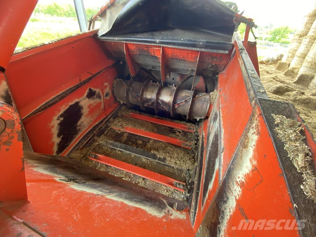 Kuhn MINOTOR 3060 Säiliörehun purkulaitteet